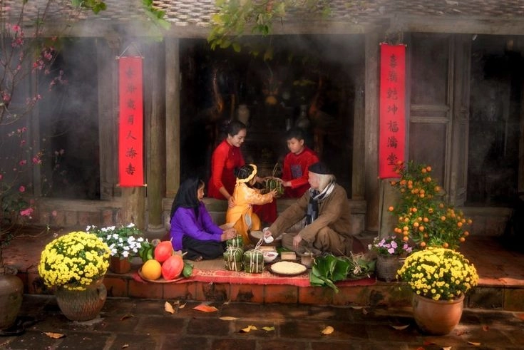 Đất trời bừng nở một Rực rỡ xuân