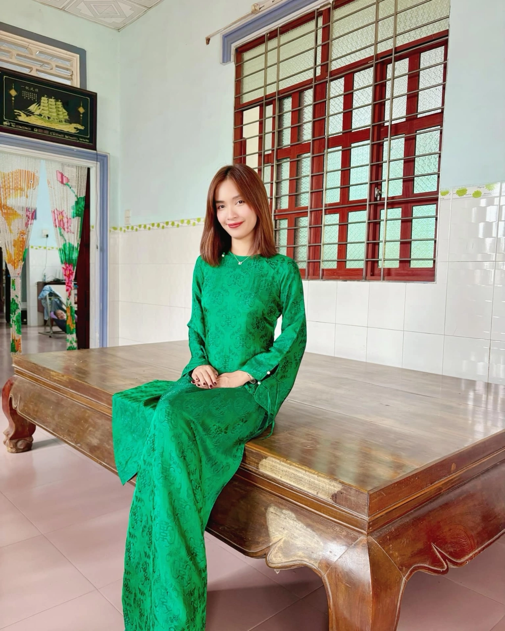 Nguyễn Ái Phương, tên thật phan Lê Ái Phương, ca sĩ, nhạc sĩ, người mẫu tài năng