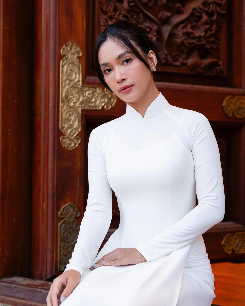 Ái Phương bao nhiêu tuổi, 35 tuổi (2025), vẫn rực rỡ trong showbiz Việt