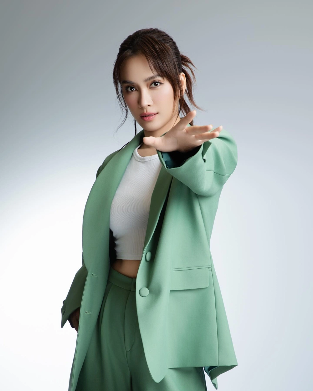 Cô dâu Ái Phương, bản hit ngọt ngào về tình yêu và hôn lễ