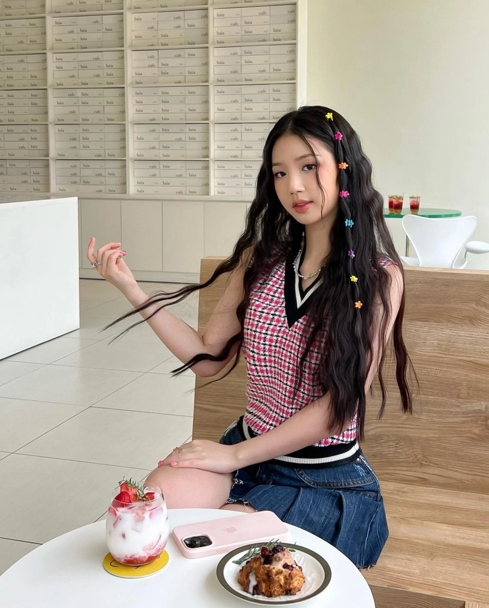 Amee Anh Nhà Ở Đâu Thế lyrics câu hỏi dễ thương về chàng trai 