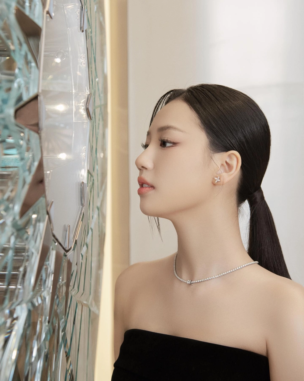 Các bài hát trong Amee từ Em Bé đến Trái Đất Ôm Mặt Trời 