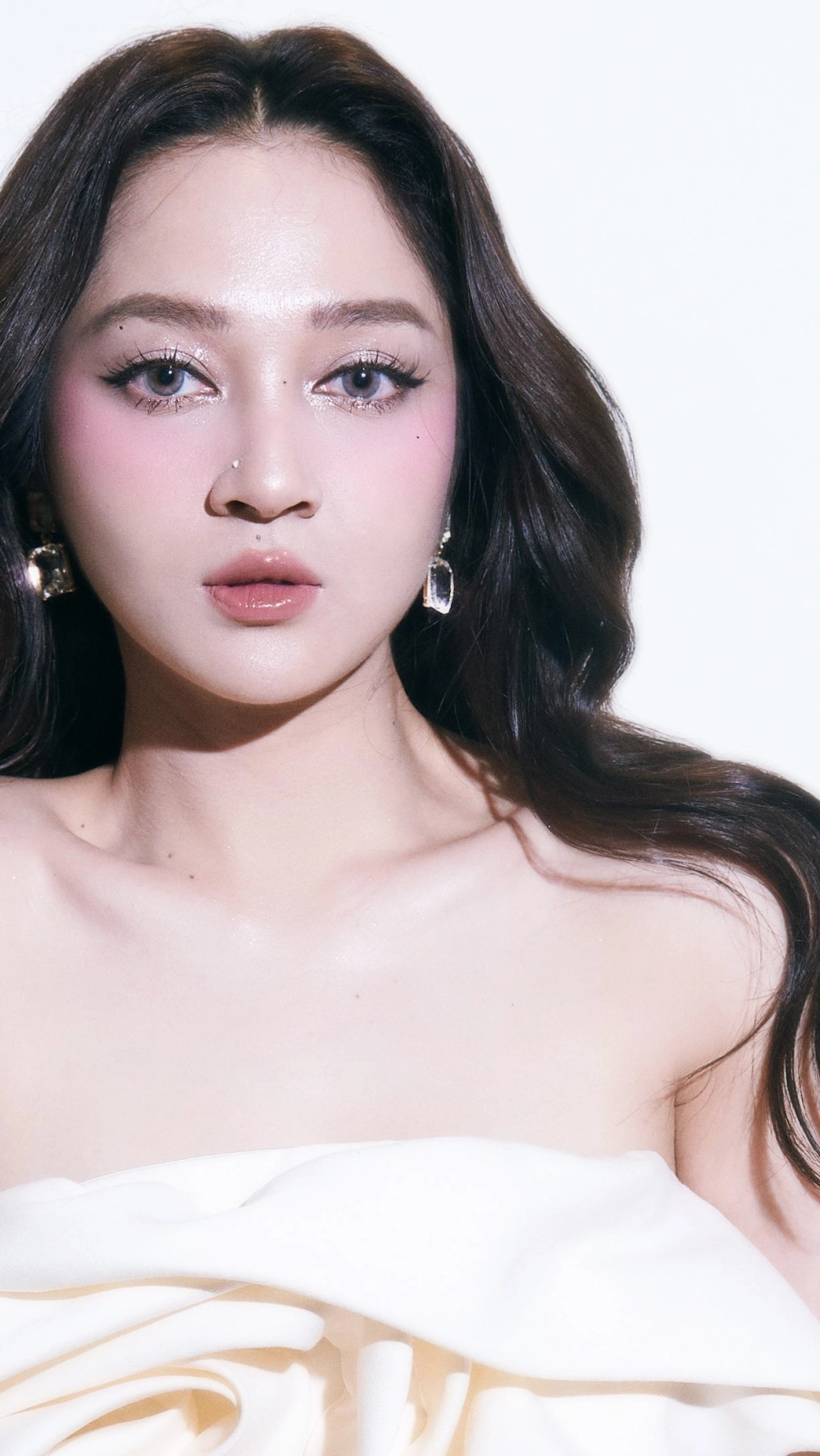 Thưởng thức Bảo Anh karaoke với các bản hit đình đám