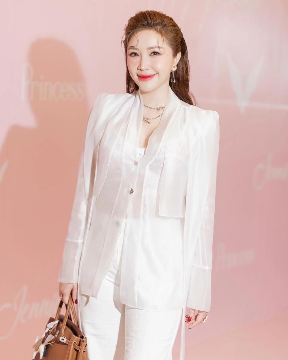 Lắng nghe Khóc thêm lần nữa Bảo Thy, bản hit đầy cảm xúc