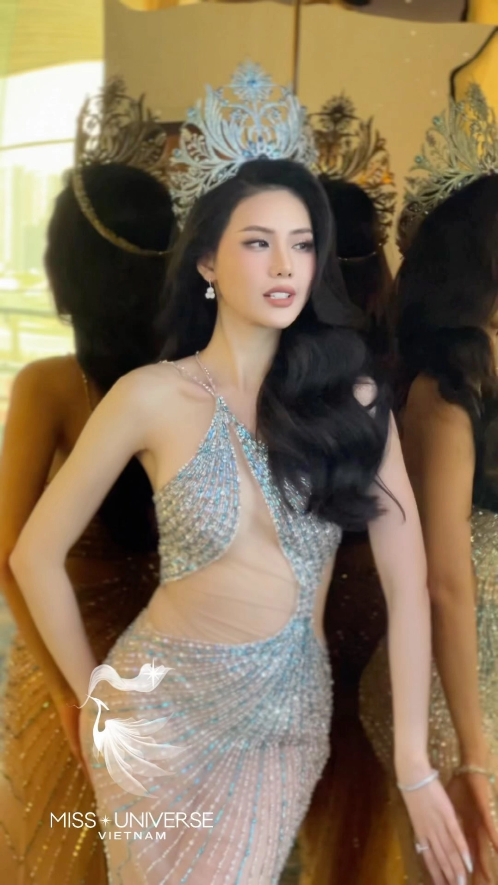 Hoa hậu Bùi Quỳnh Hoa vương miện Miss Universe Vietnam 2023 đầy tranh cãi 