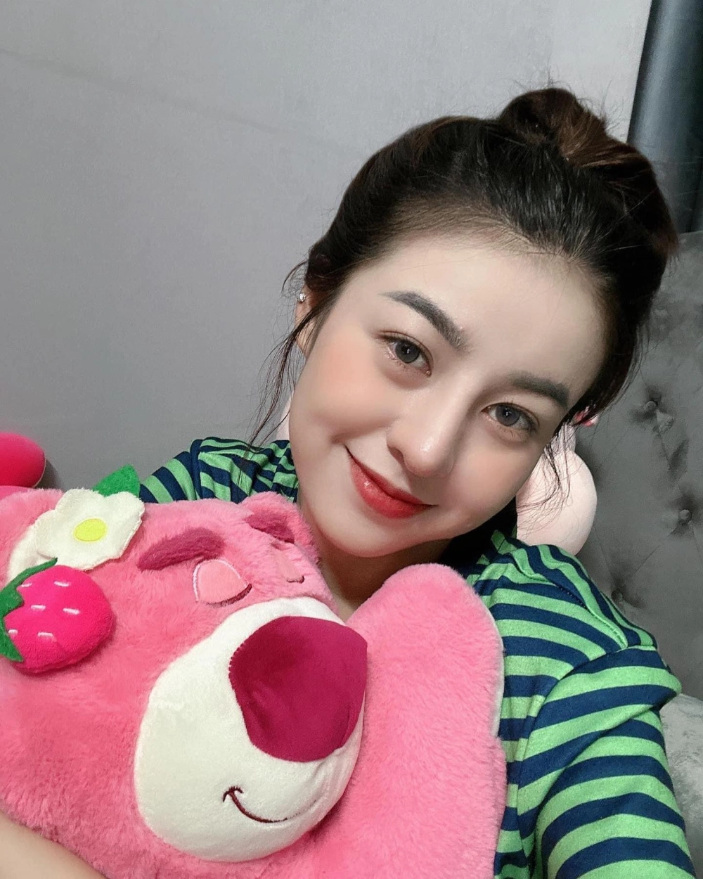 Qua cầu rước em Hana Cẩm Tiên giai điệu dân ca lôi cuốn 