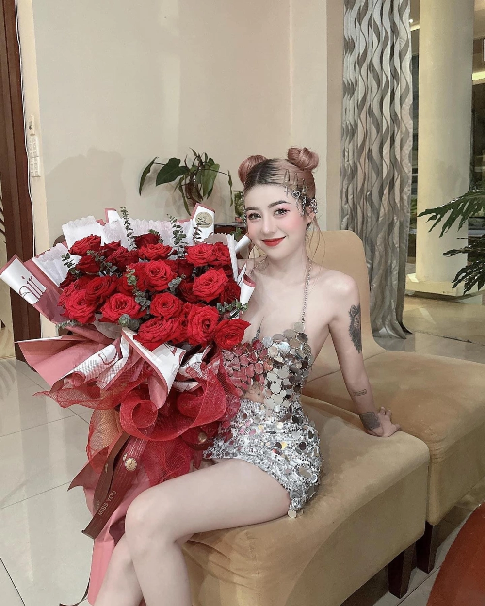 Ca sĩ Hana Cẩm Tiên từ TikTok đến ngôi sao nhạc trẻ Vpop 