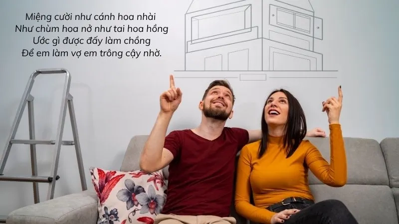 Miệng cười như cánh hoa nhài Như chùm hoa nở như tai hoa hồng