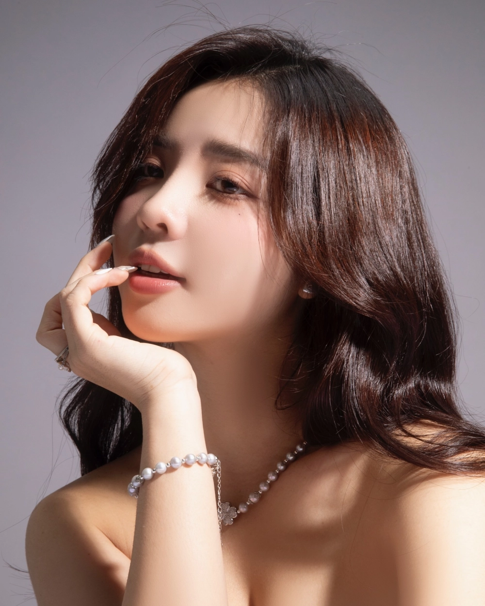 Hình nền hot girl 4k đẹp nhất thần thái cuốn hút 