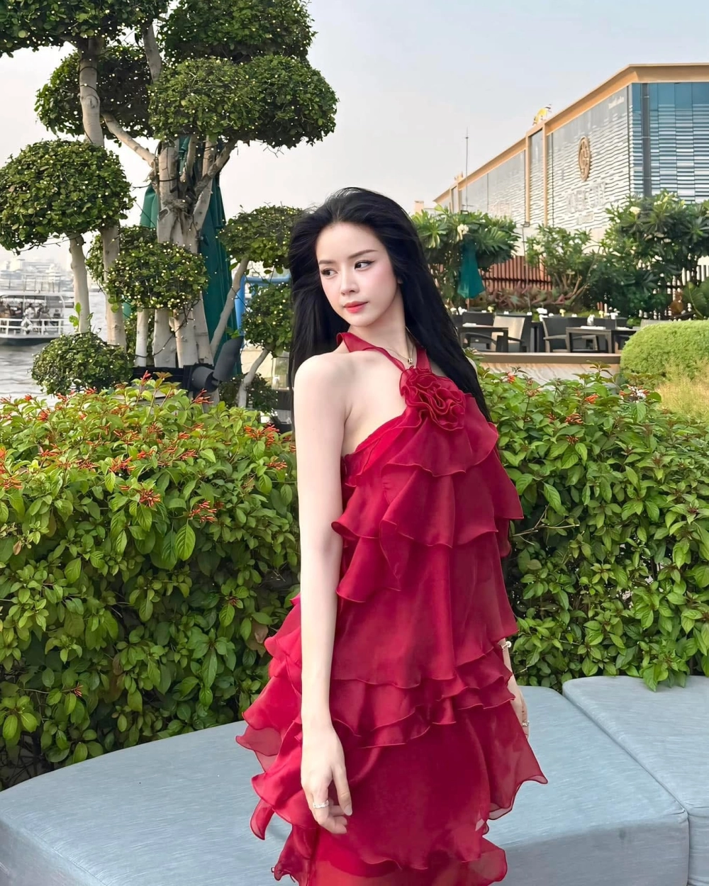 Avatar con gái xinh dễ thương Instagram phong cách trẻ trung 