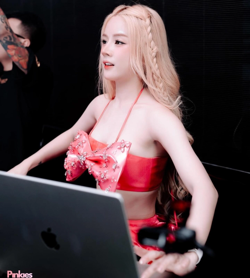 Avatar gái xinh dễ thương Instagram nét đẹp tự nhiên 