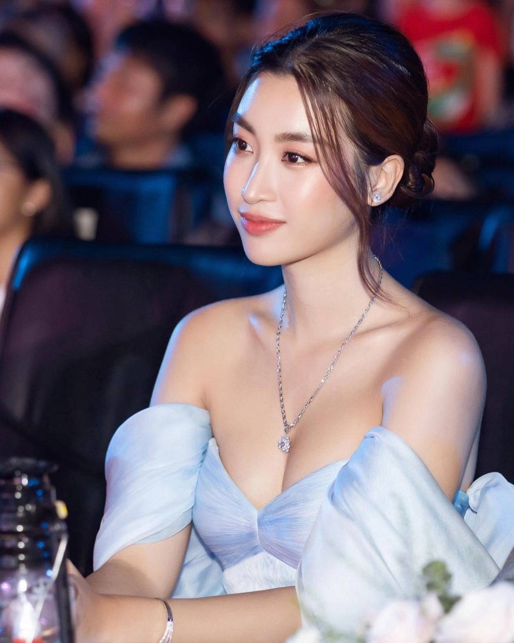 Tải ảnh gái xinh Instagram làm hình nền đẹp mắt 