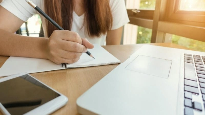 Giới thiệu sách Tôi Tự Học: Tác phẩm kinh điển về phương pháp học.