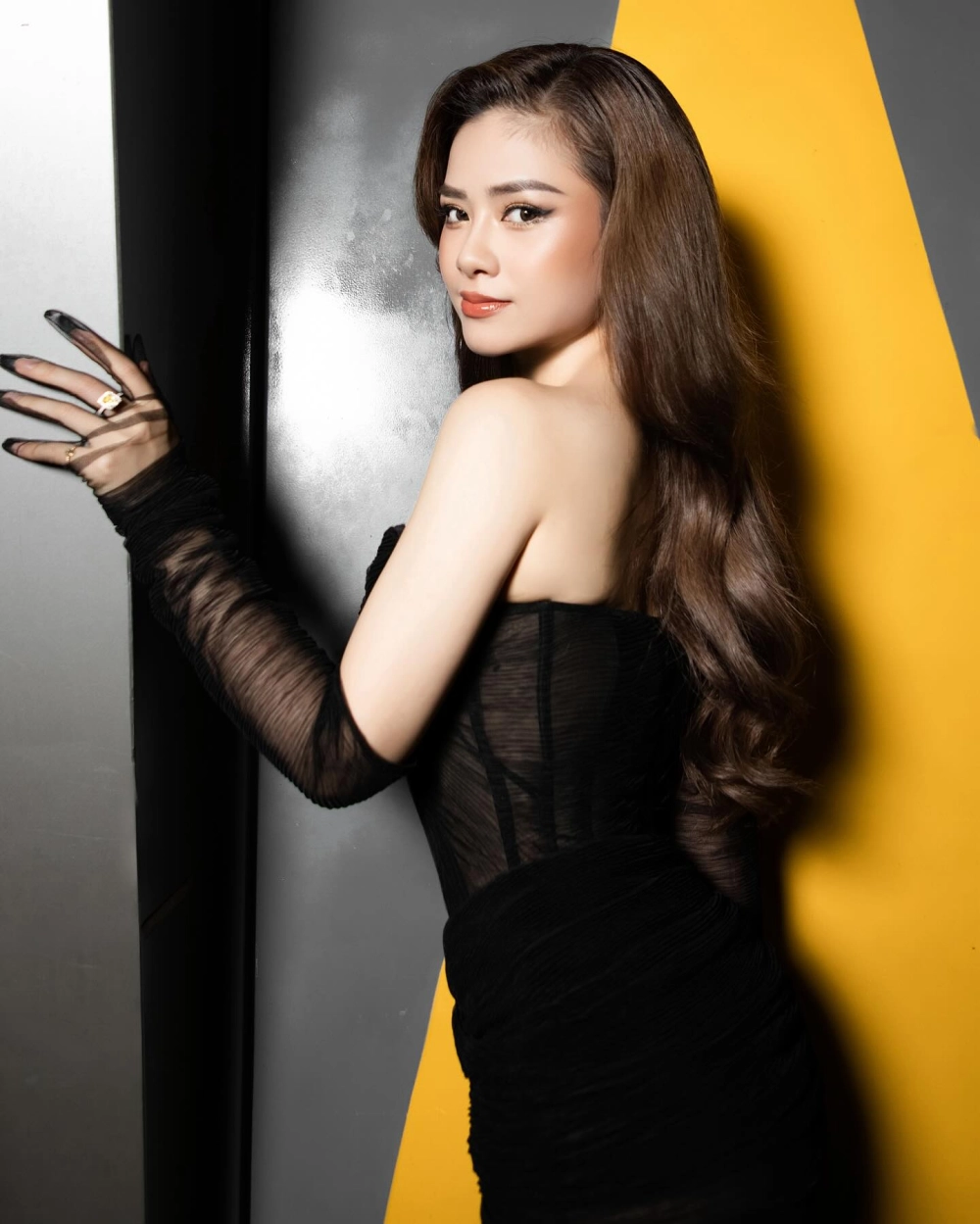 Tò mò Dương Hoàng Yến sinh năm bao nhiêu? Nữ ca sĩ 1988 