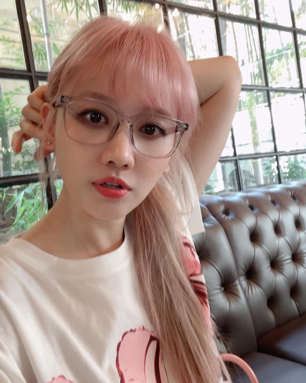 Avatar nữ ngầu cho con gái phong cách cá tính 