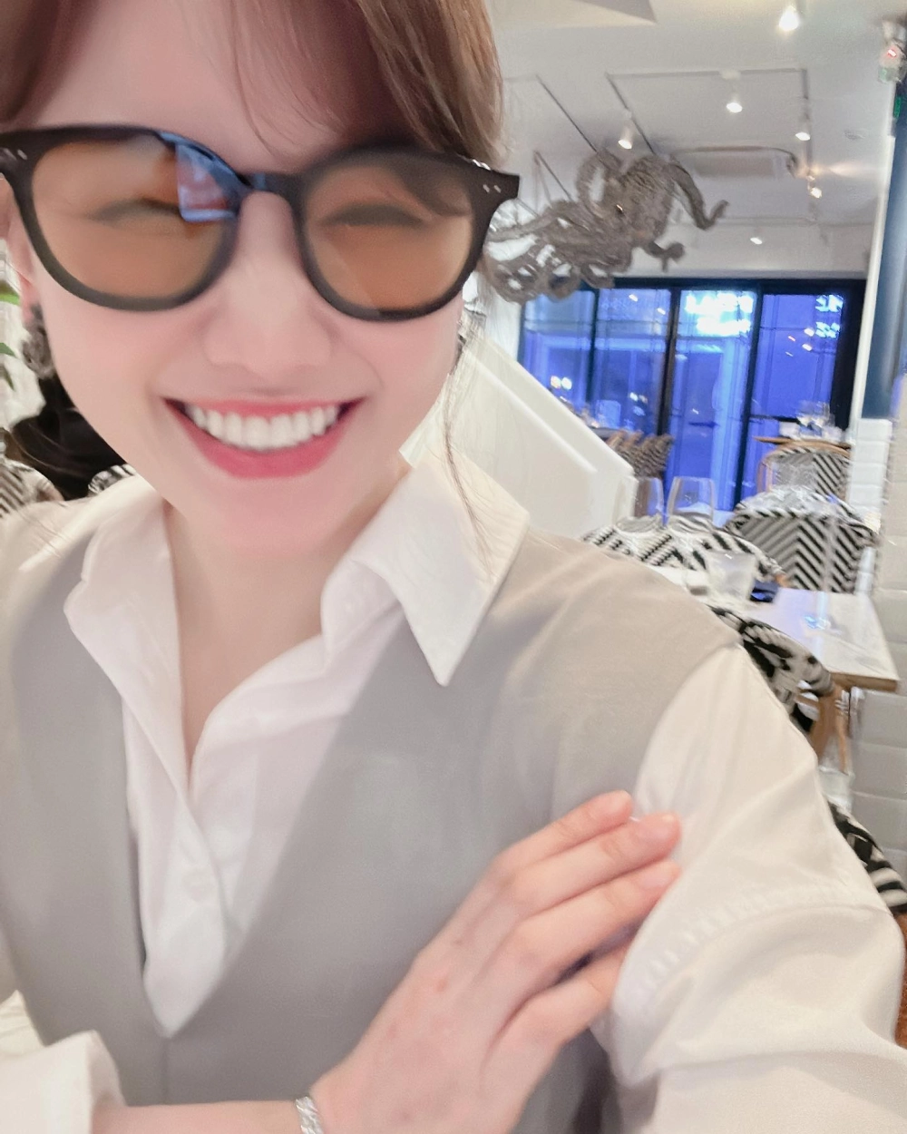 Hari Won tuổi 40, vẫn giữ sức hút trong showbiz Việt