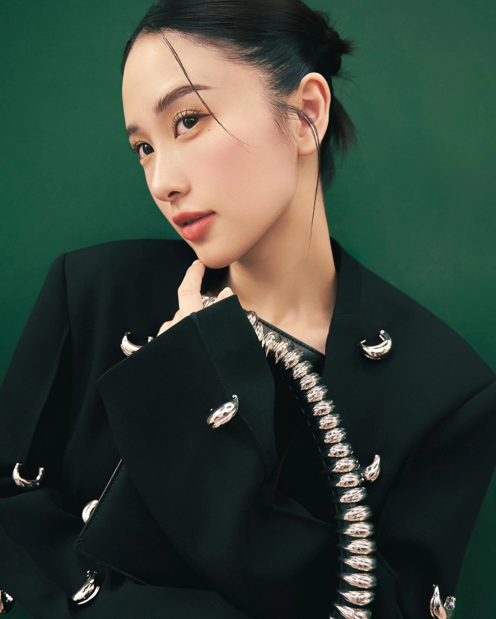 Khám phá profile cá nhân và Jun Vũ tên thật cực thú vị