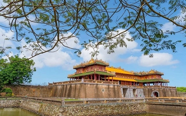 Chất thơ dịu dàng trong từng Nét Huế xưa