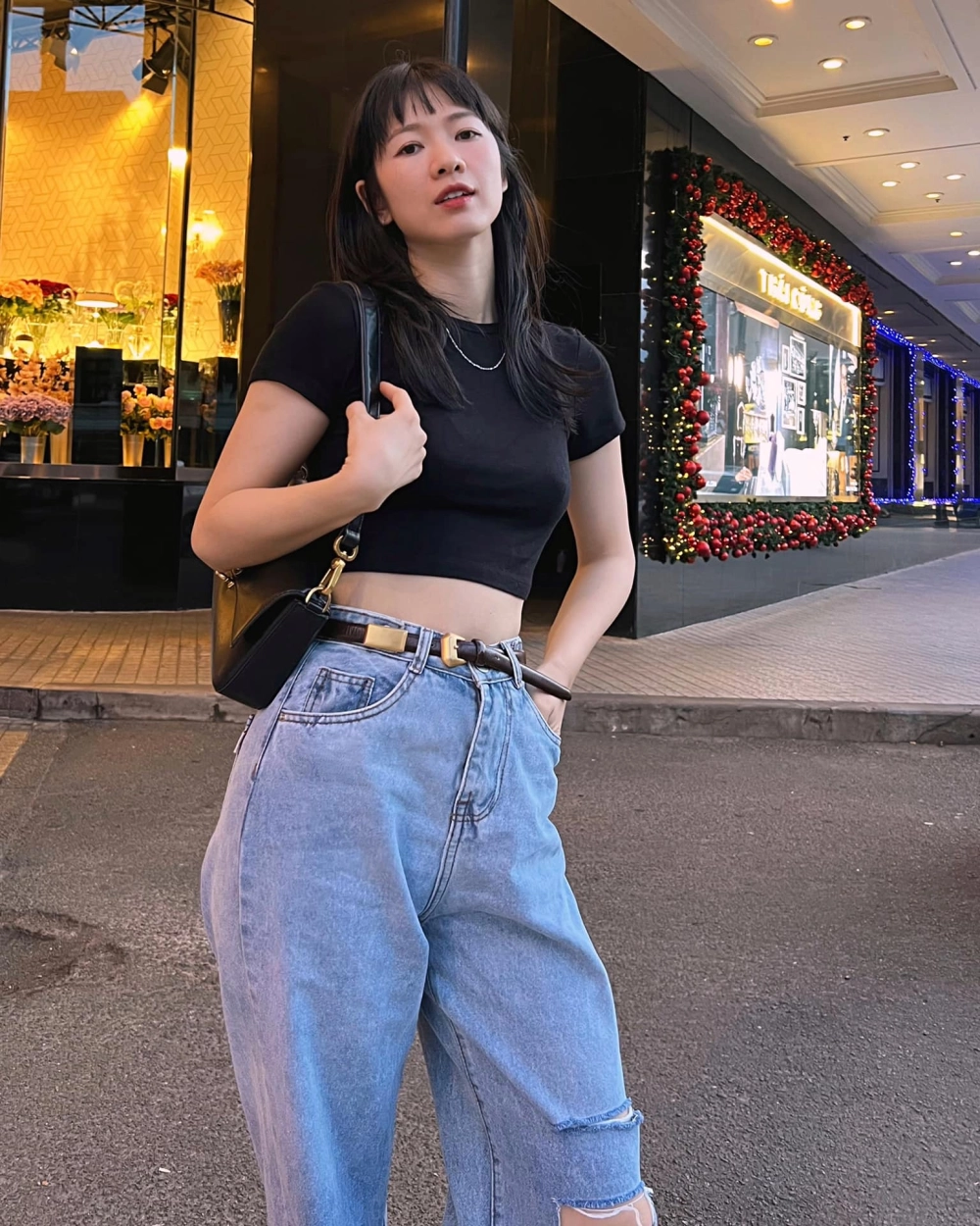 Kiều Oanh ca cổ truyền cảm với chất giọng ngọt ngào