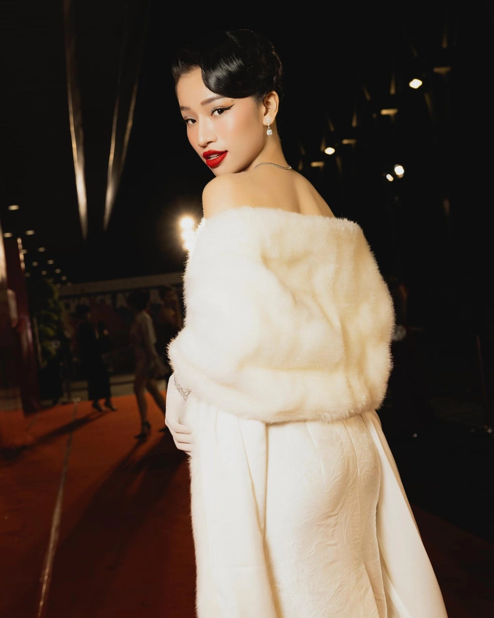 Lâm Bảo Ngọc vì đất nước lan tỏa tình yêu quê hương