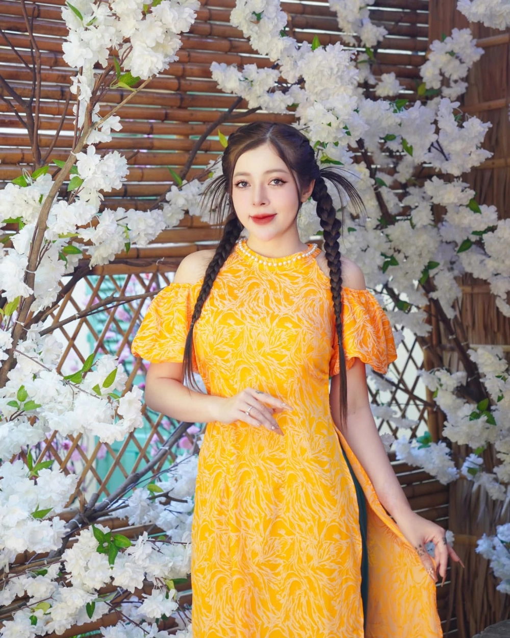 Linh Barbie bao nhiều tuổi 30 tuổi sinh năm 1994 