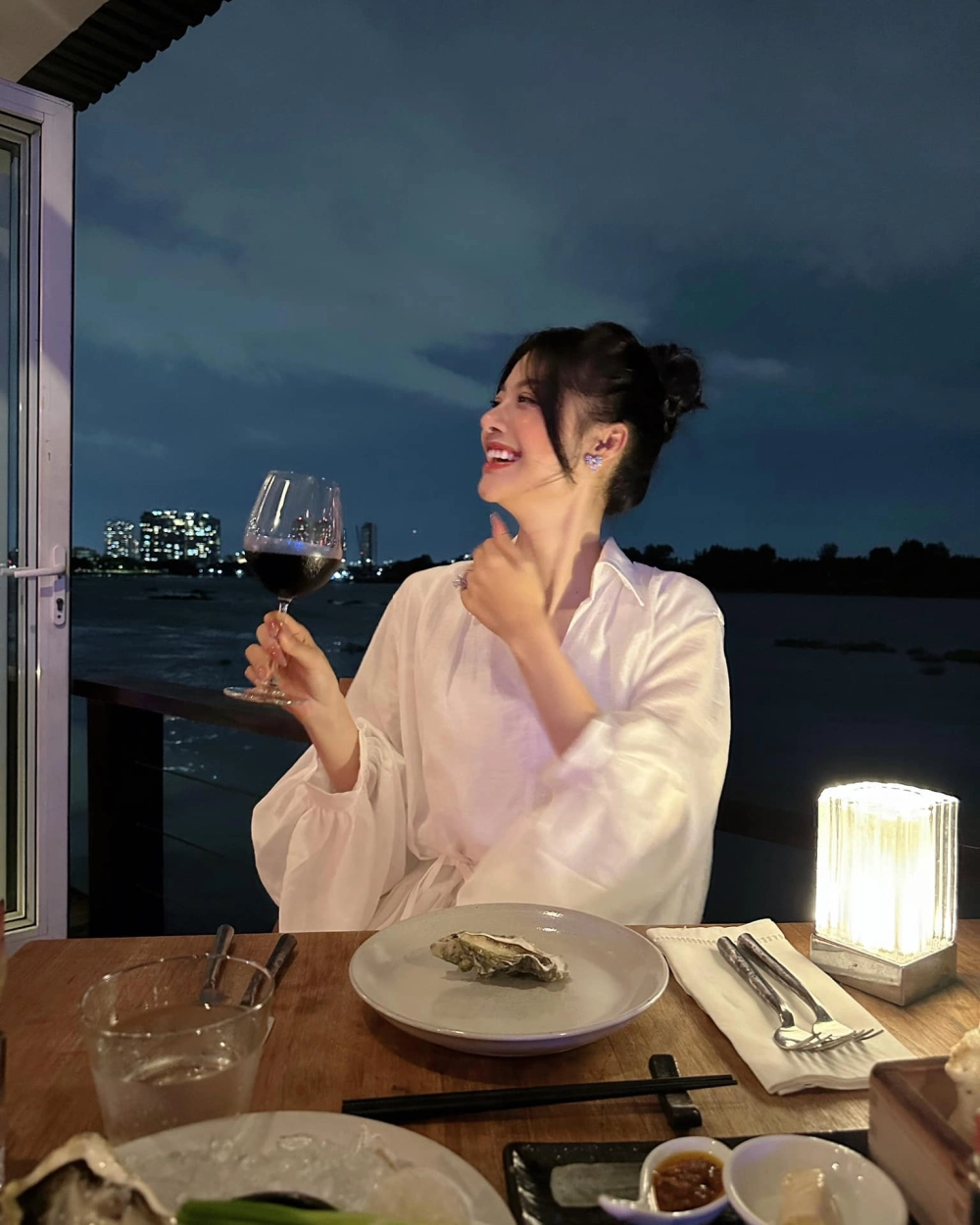 Bài hát của Lona Kiều Loan mang đậm dấu ấn riêng