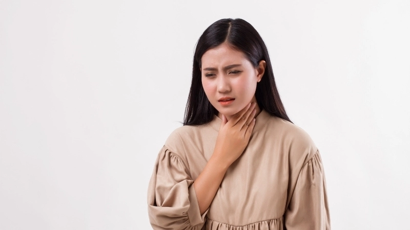 Đau họng là triệu chứng thường gặp do viêm nhiễm