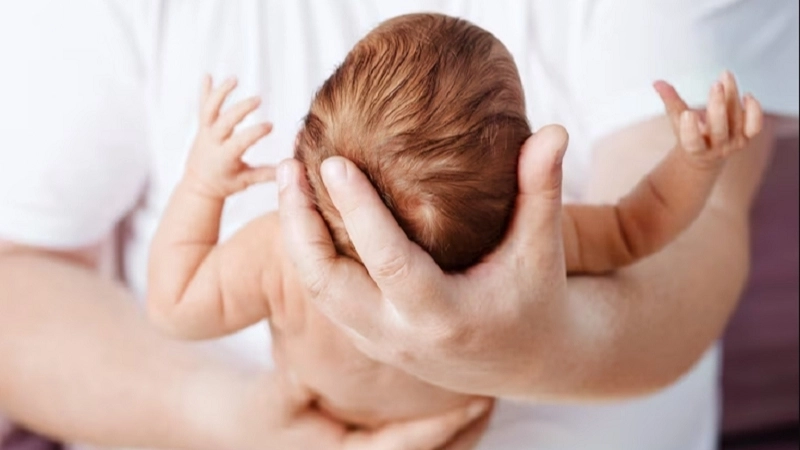 Mẹo dân gian chữa méo đầu ở trẻ sơ sinh hiệu quả tại nhà