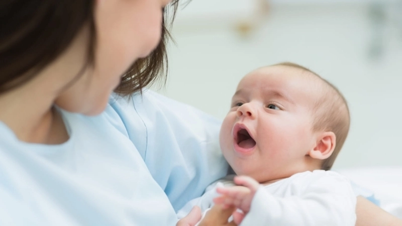Vì sao nên áp dụng mẹo dân gian trị sổ mũi cho bé?
