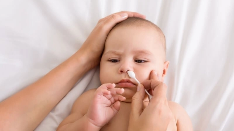 Lưu ý khi áp dụng mẹo dân gian trị sổ mũi cho trẻ sơ sinh