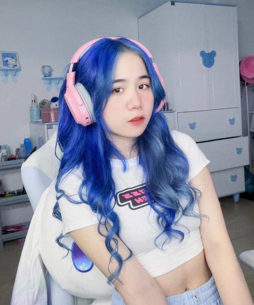 Mèo Simmy TikTok luôn bắt kịp xu hướng giới trẻ