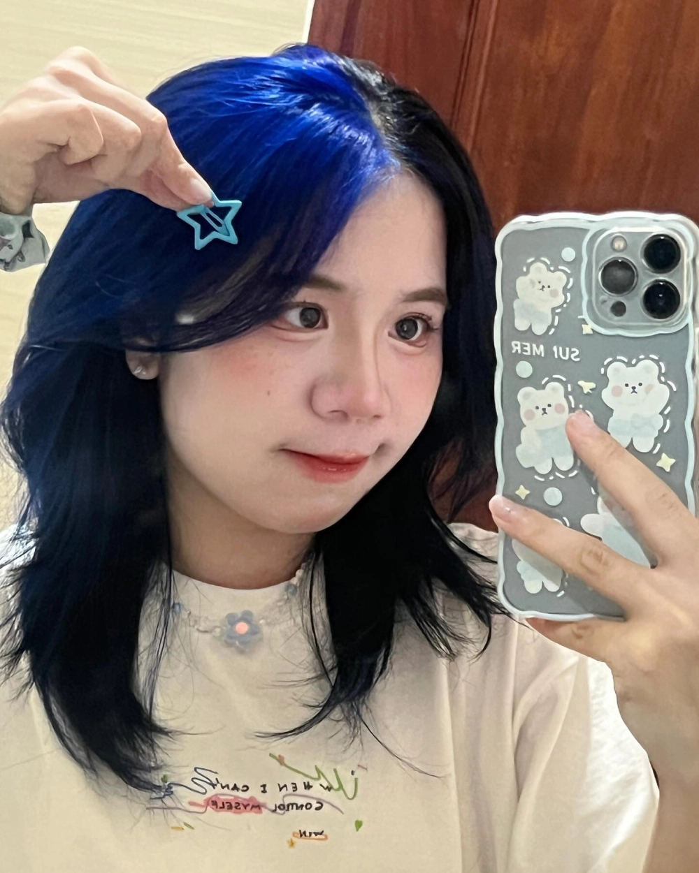 Chị Mèo Simmy xuất hiện đáng yêu trong video mới