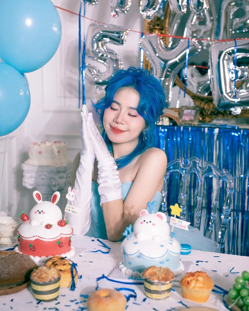 Mèo Simmy Mấy Tuổi? Câu hỏi hot được fan quan tâm