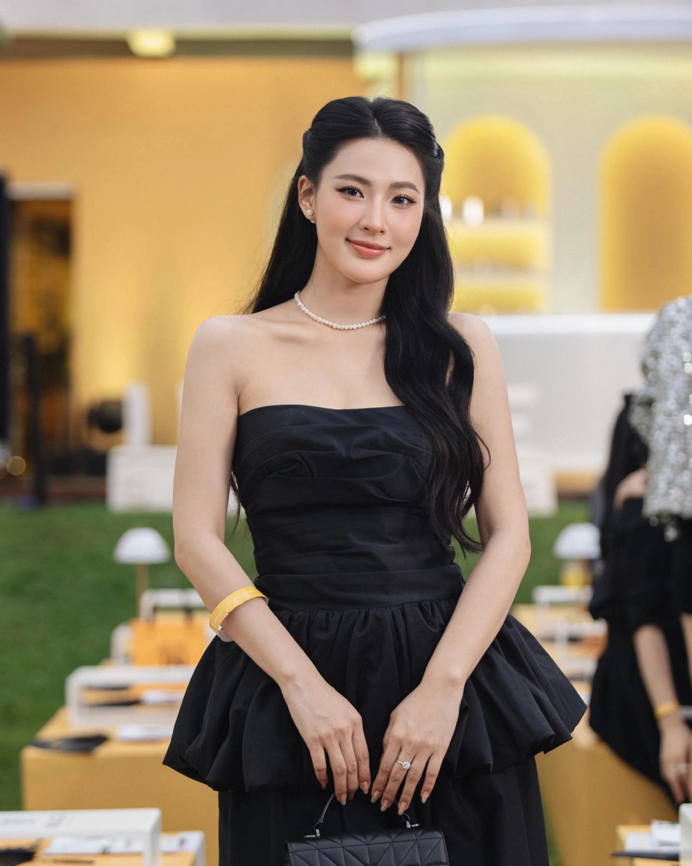 Nghe ca khúc đầy cảm xúc Minh Trang đừng yêu nữa em mệt rồi