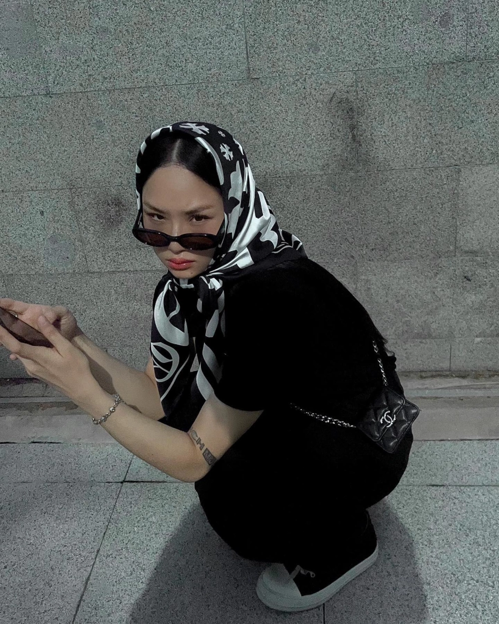 Lắng nghe Miu Lê anh đang nơi đâu với giai điệu sâu lắng