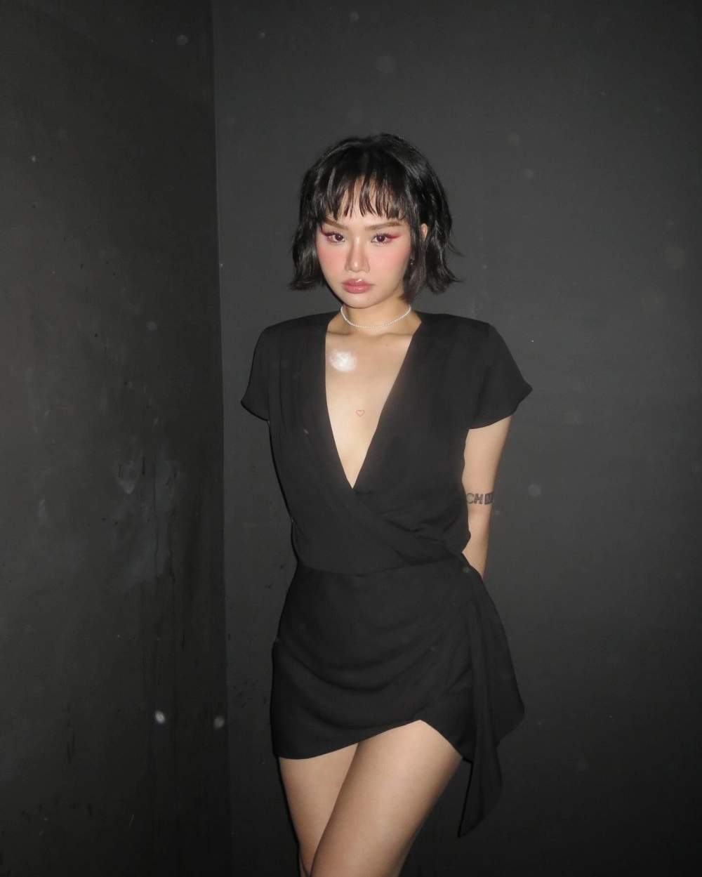 Cảm nhận nỗi nhớ qua Em nhớ anh Miu Lê đầy tâm trạng