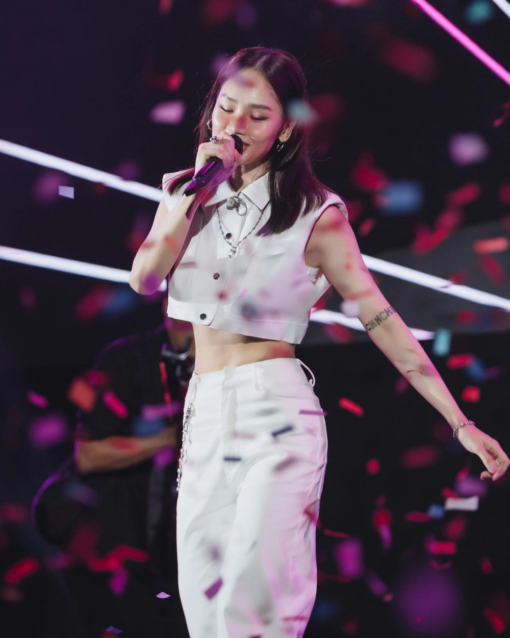 Nghe lại bài hát của Miu Lê với những giai điệu yêu thích