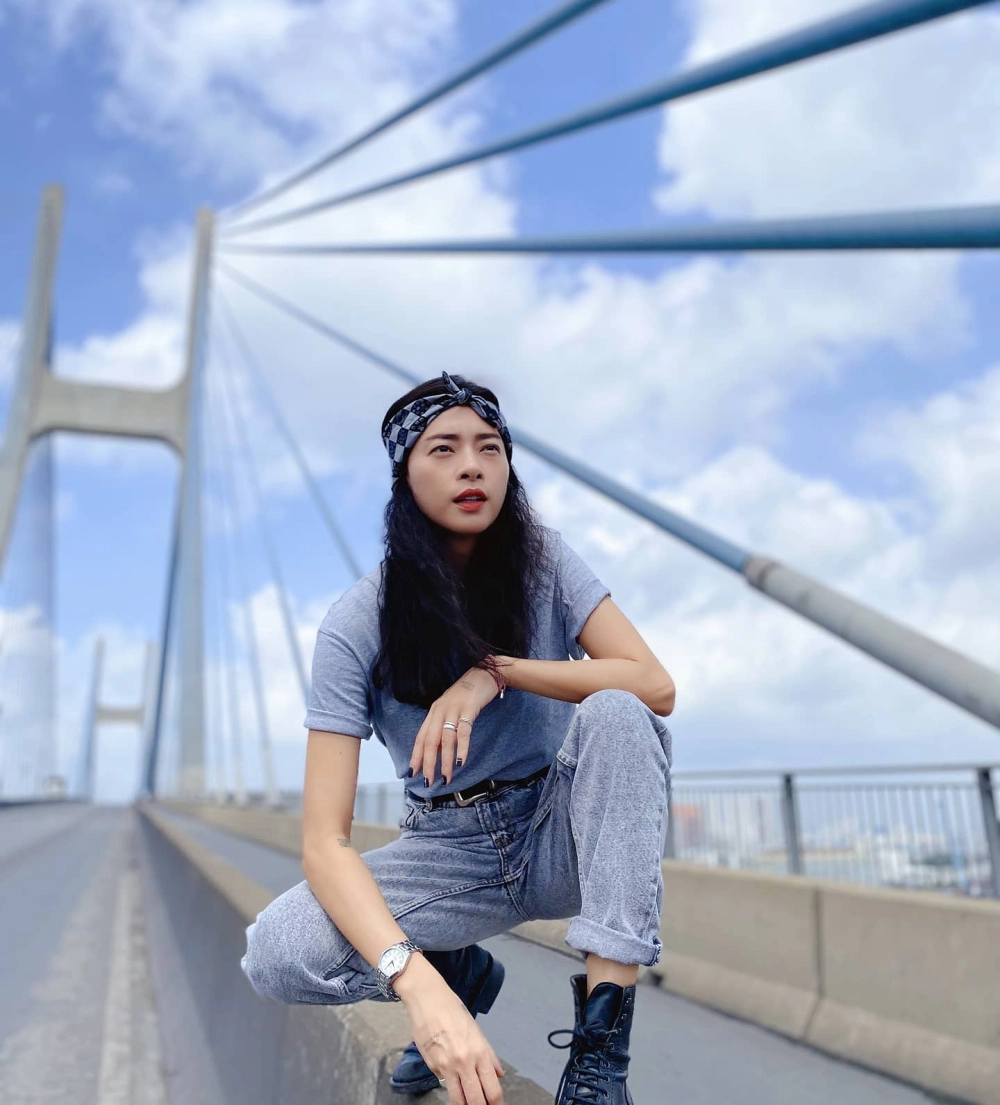 Góc nghiêng thần thánh khiến Ngô Thanh Vân hot không ngừng