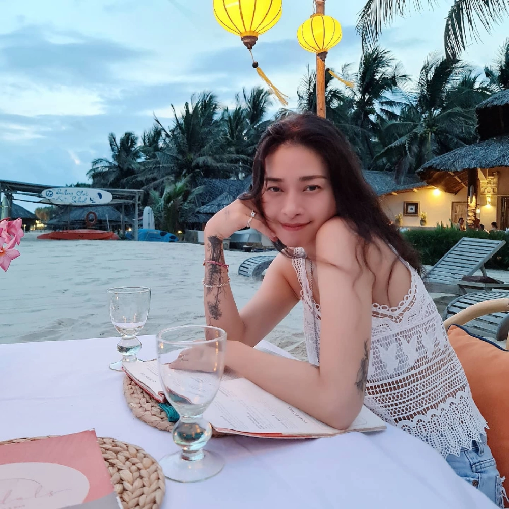 Tấm ảnh sinh nhật hé lộ Ngô Thanh Vân ngày sinh đặc biệt