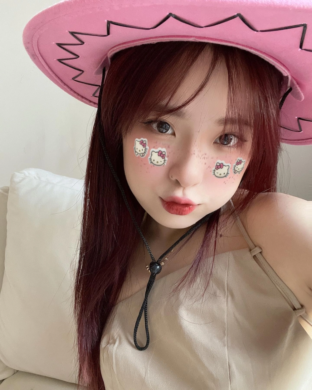 Ngọc Kem sinh ngày chưa rõ thông tin sinh năm 1999 