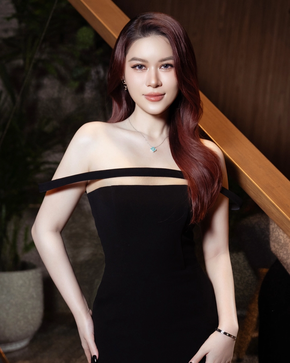 Chiều cao thật sự của Ngọc Thanh Tâm khiến fan bất ngờ