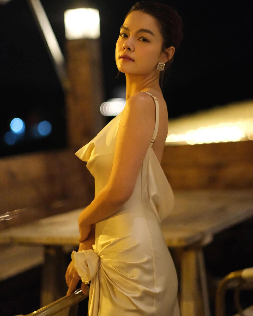 Top những bài hát của Phạm Quỳnh Anh gắn liền với tuổi thanh xuân