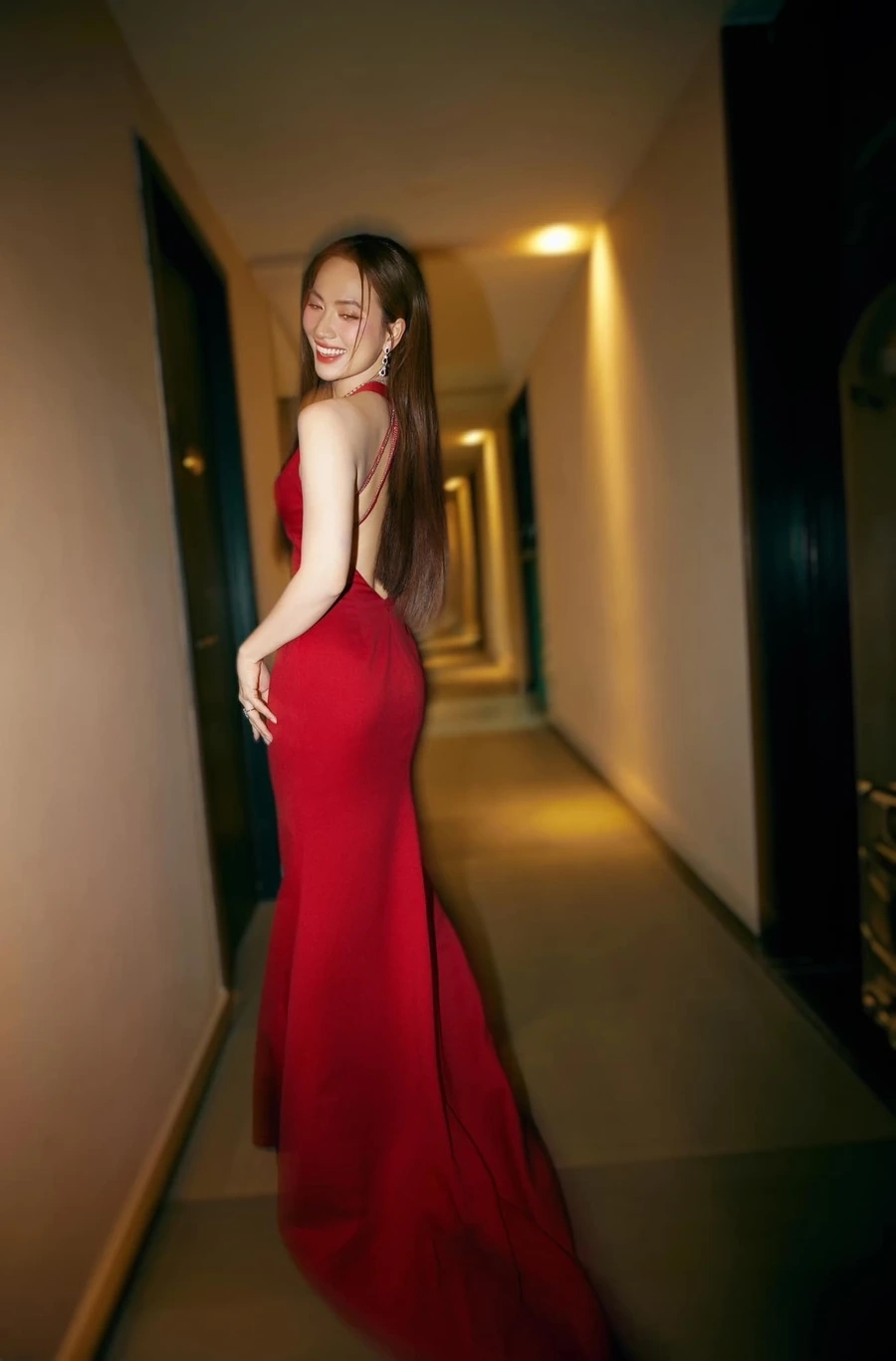 Bất ngờ với Phương Anh Đào chiều cao thực tế