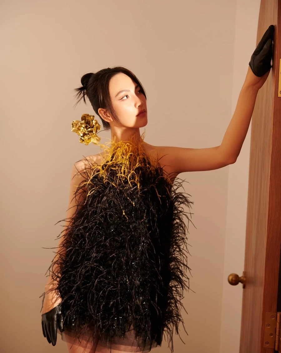Hé lộ Phương Anh Đào mặt mộc khiến fan ngỡ ngàng