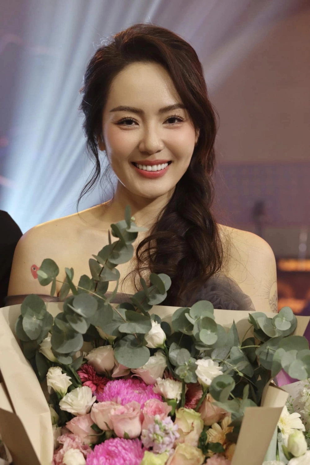 Phương Linh quê ở đâu? Hành trình từ quê hương đến Vbiz