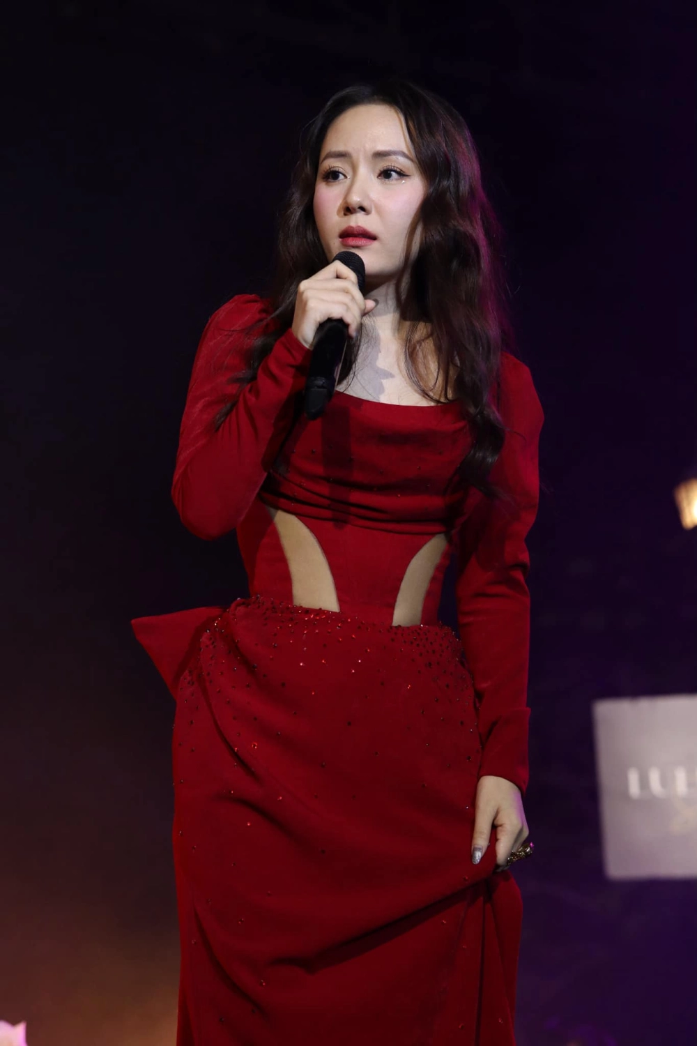 Ca sĩ Phương Linh Phương Ly cặp chị em tài năng Vbiz