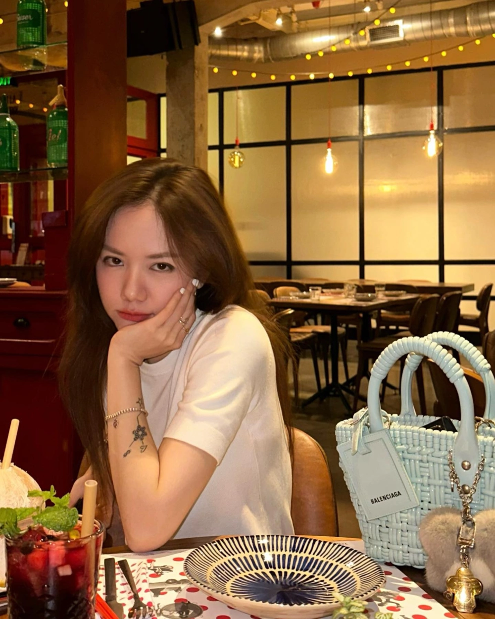 Khám phá Phương Ly là ai qua hành trình âm nhạc