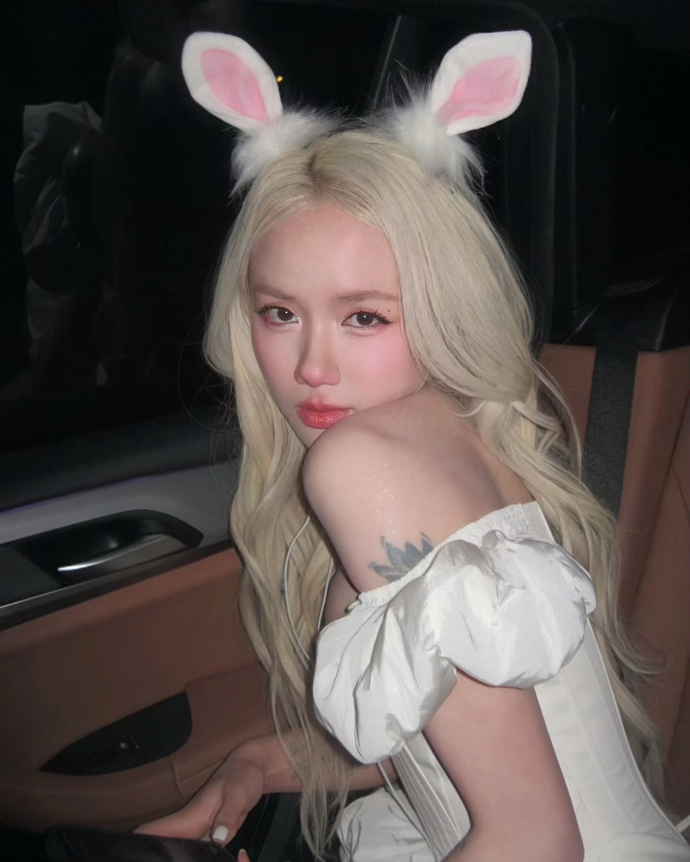 Hát theo lời bài hát Phương Ly thằng điên đầy cảm xúc