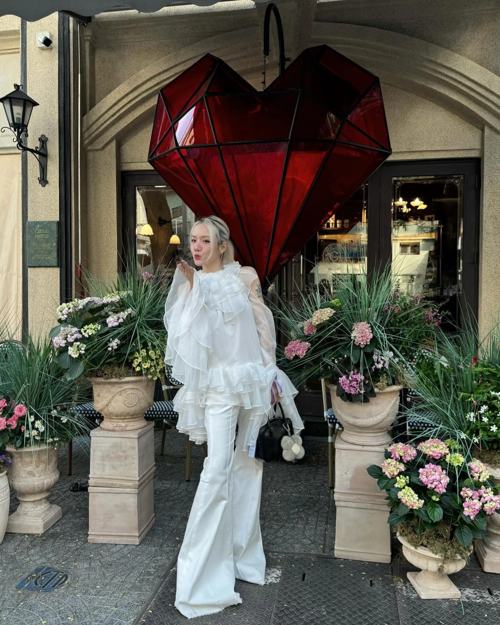 Khám phá Phương Ly sinh năm bao nhiêu và sự nghiệp