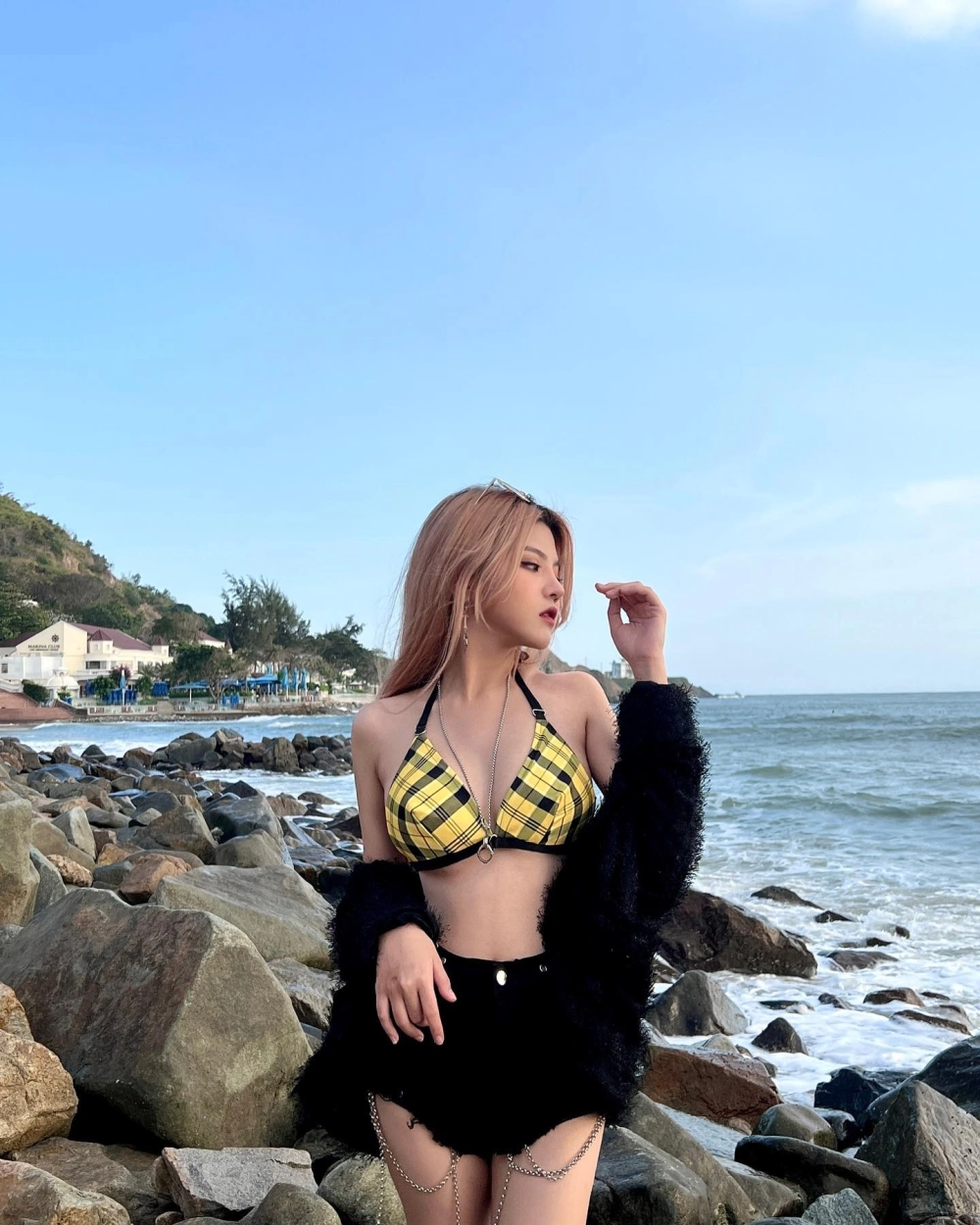 Tên thật của Reency Ngô Ngô Thùy Linh diễn viên 